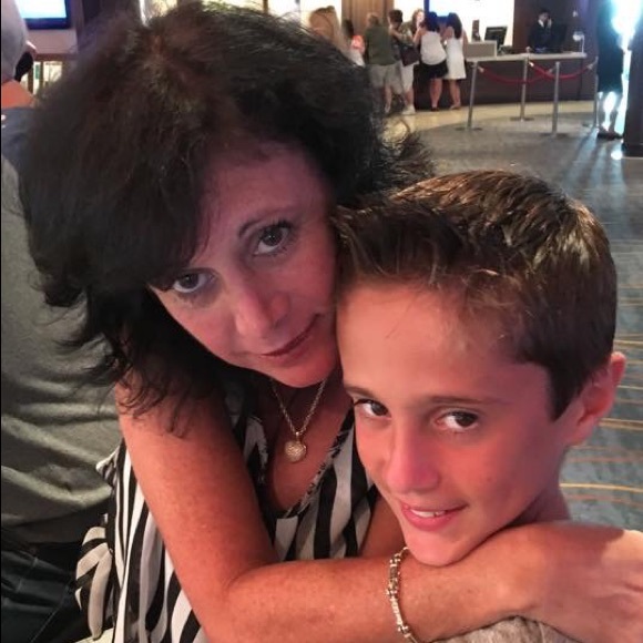 Meet your Posh Ambassador, Kerry - Picture 2 of 4